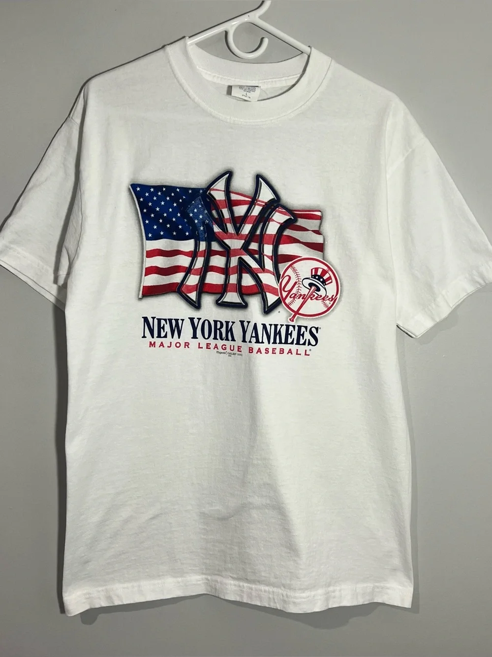 Vintage Majestic MLB New York Yankees US American Flag White T-Shirt Mens Large